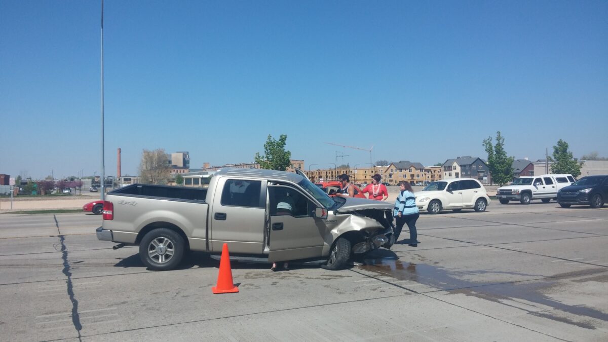 VIDEO: Truck runs red light and slams into vehicles | News, Sports ...
